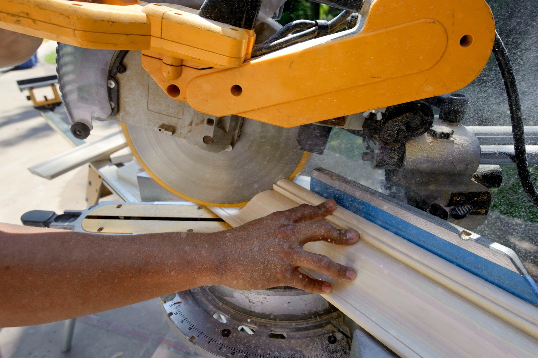 The correct technique for cutting crown moulding